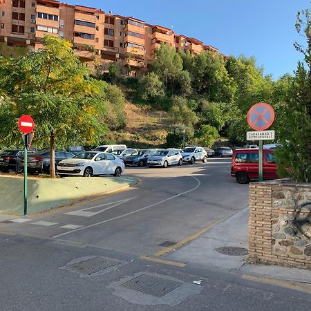 Apartamento En Granada Con Facil Aparcamiento En La Zona Bagian luar foto