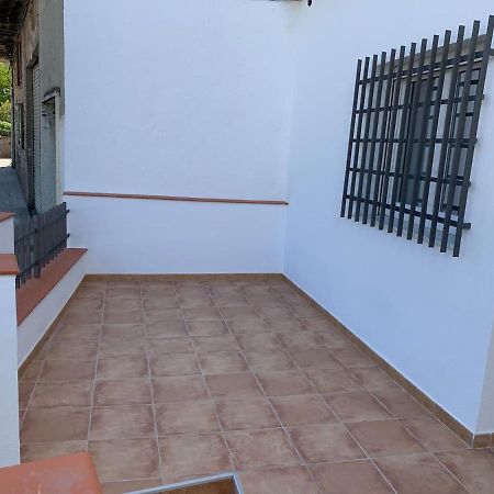 Apartamento En Granada Con Facil Aparcamiento En La Zona Bagian luar foto
