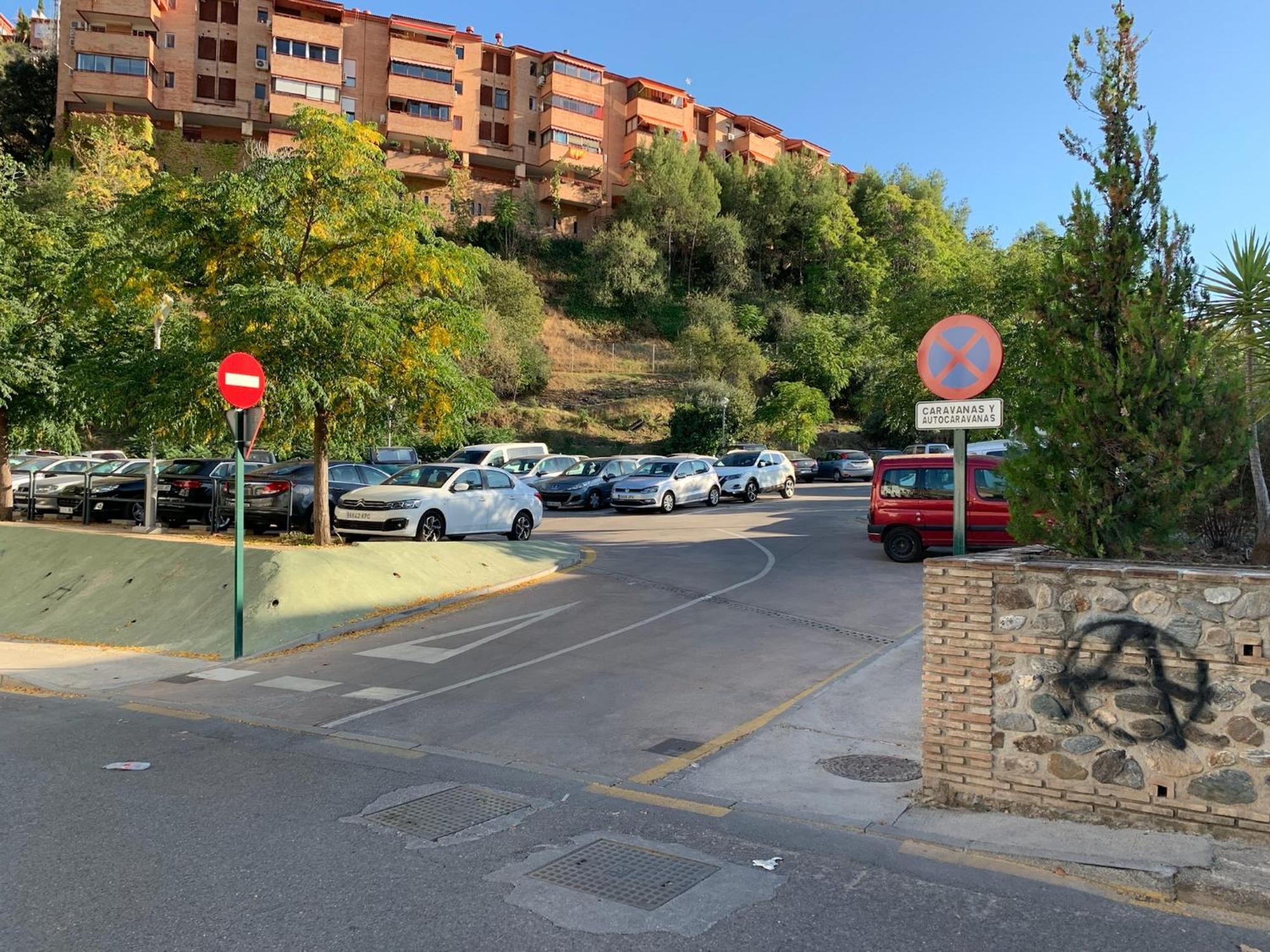 Apartamento En Granada Con Facil Aparcamiento En La Zona Bagian luar foto