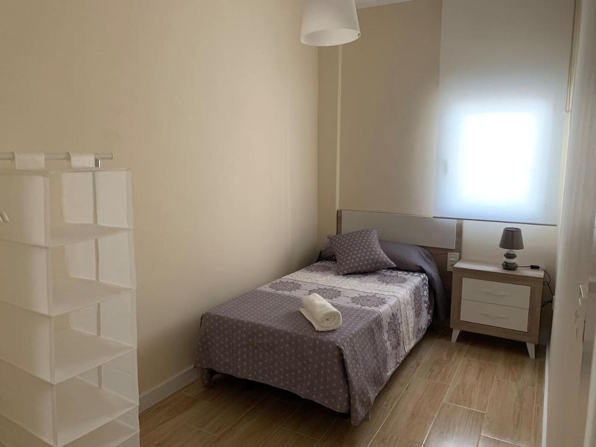 Apartamento En Granada Con Facil Aparcamiento En La Zona Bagian luar foto
