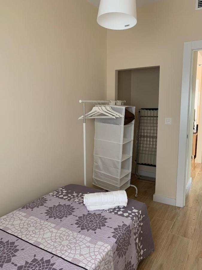 Apartamento En Granada Con Facil Aparcamiento En La Zona Bagian luar foto