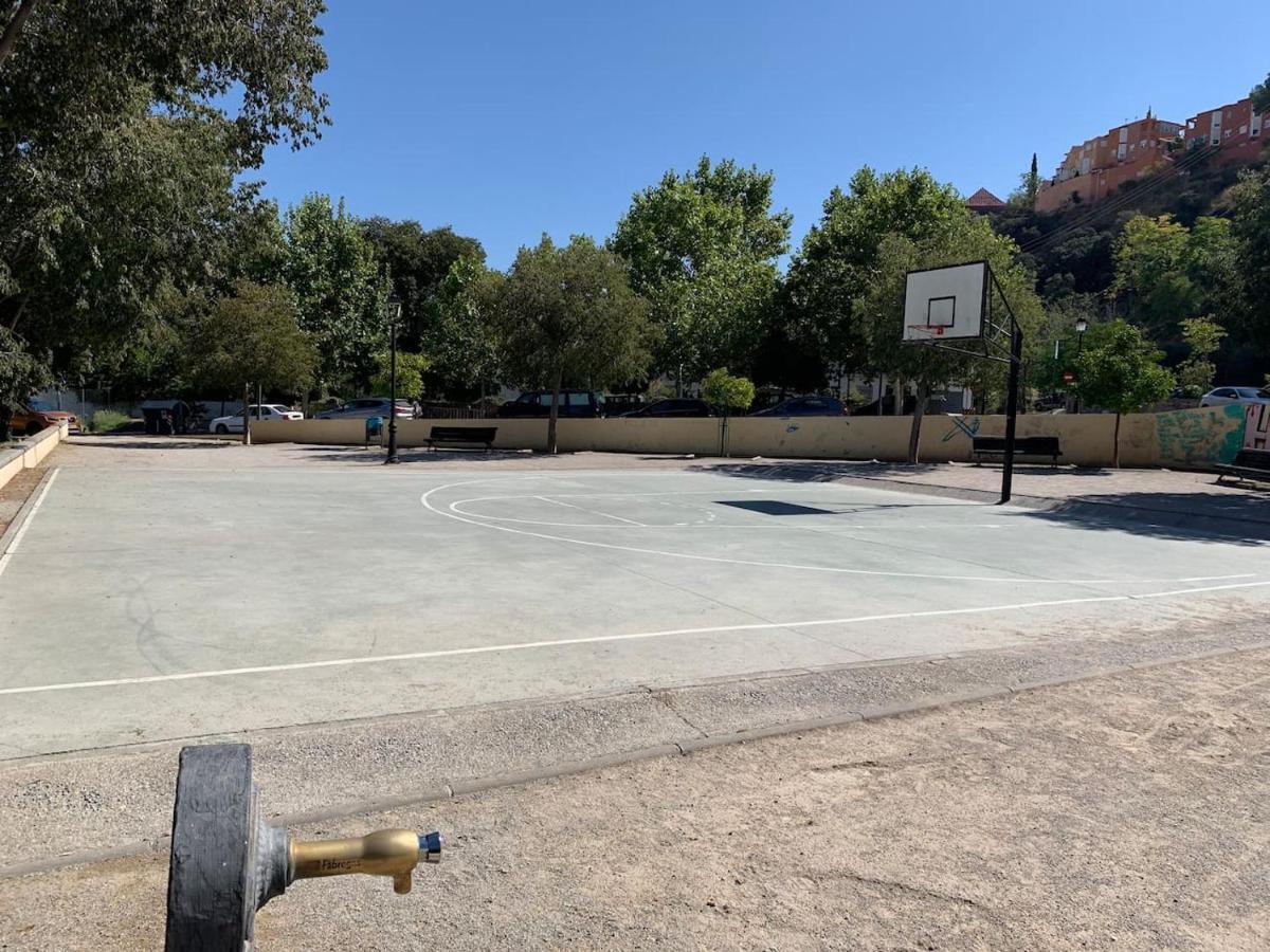 Apartamento En Granada Con Facil Aparcamiento En La Zona Bagian luar foto