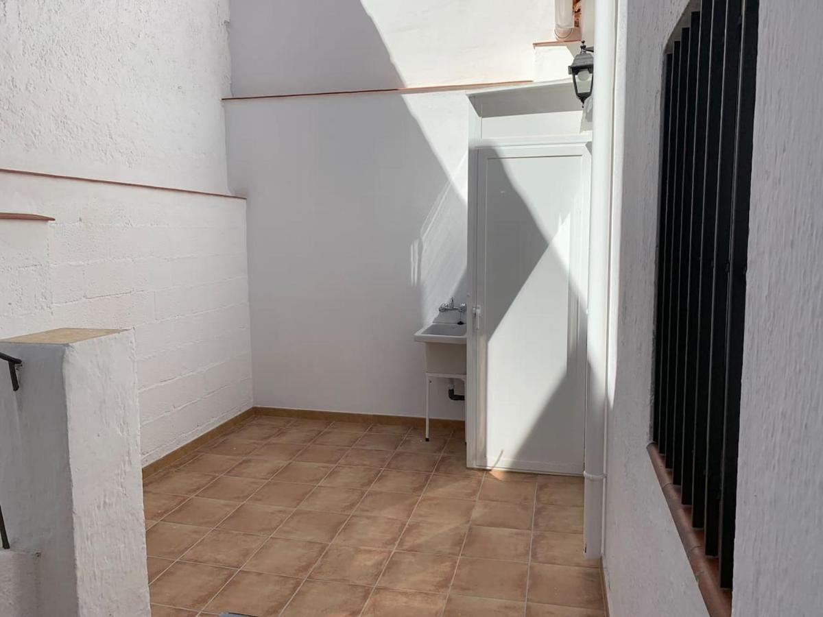 Apartamento En Granada Con Facil Aparcamiento En La Zona Bagian luar foto